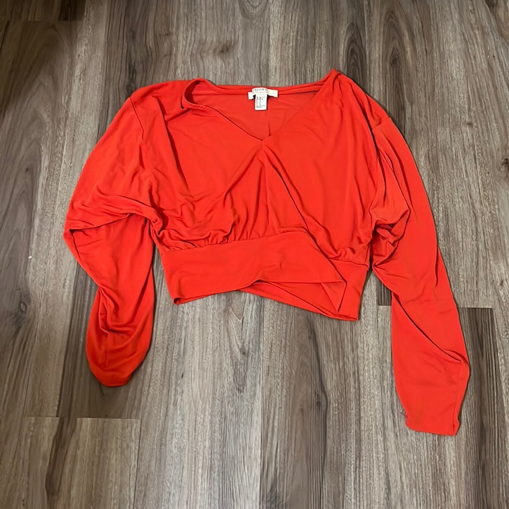 Forever 21 Shirt size M